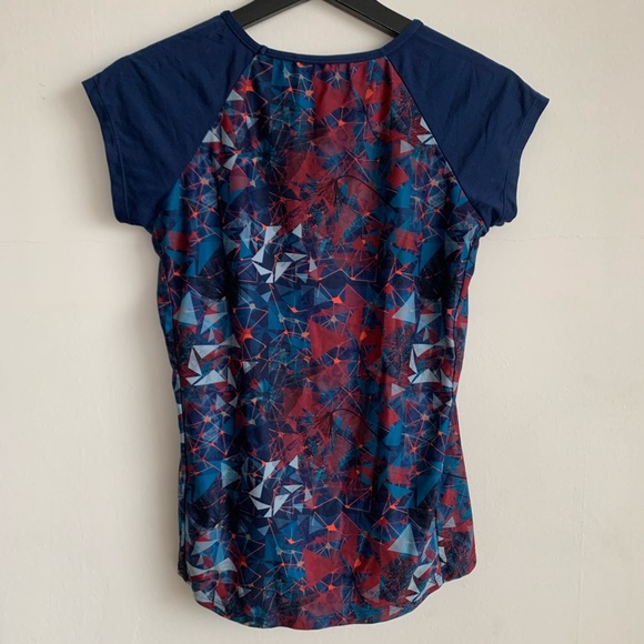 Ellesse Geometric Top - Picture 3 of 3